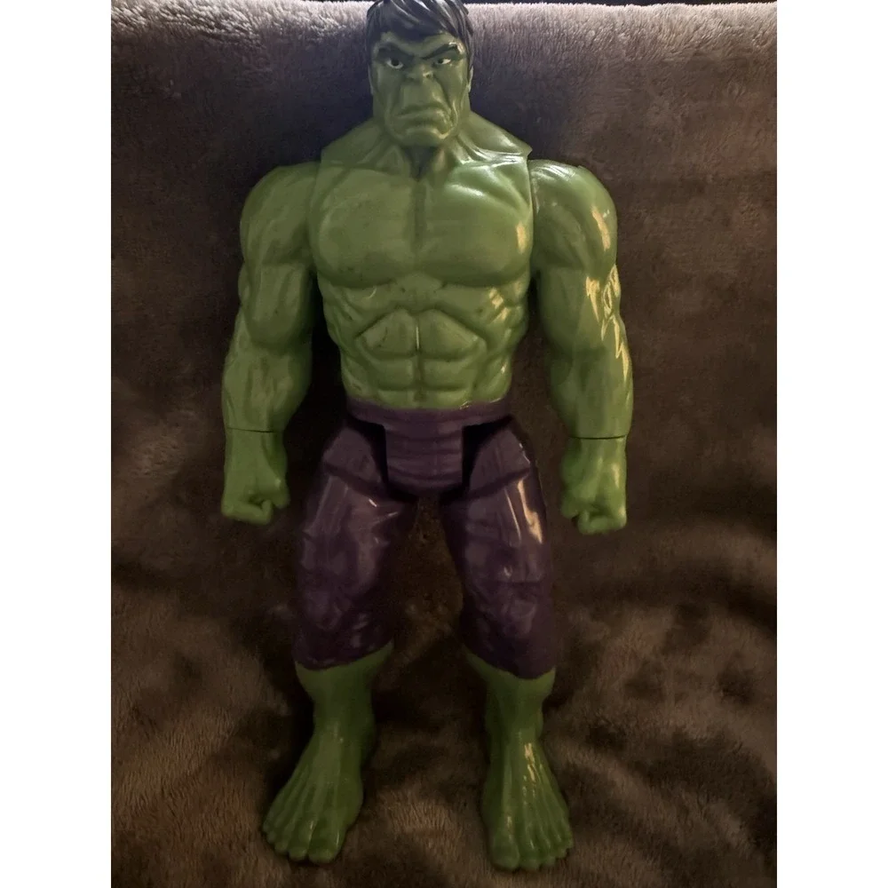 Marvel Incredible Hulk Action Figure 2016 Hasbro 12 Inch Green & Purple